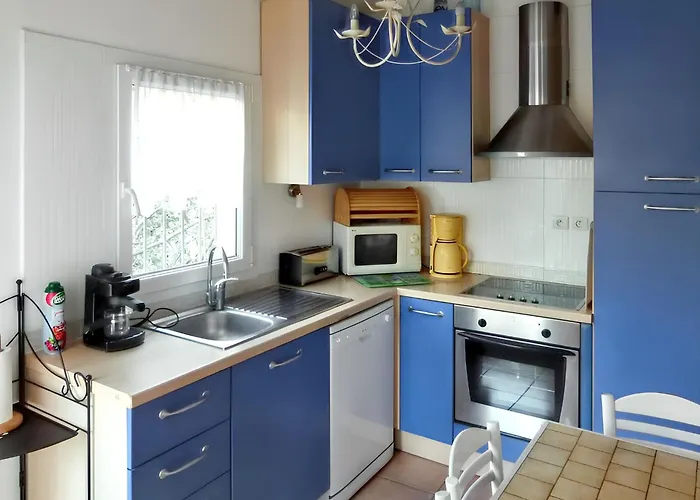 Maison Conviviale Avec Vue Sur La Montagne A * Sainte-Maxime