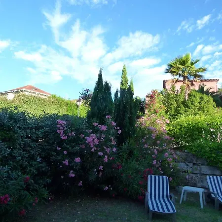 Hébergement de vacances Maison De 3 A Maxime A 200 M De La Avec Jardin Clos Et Wifi *