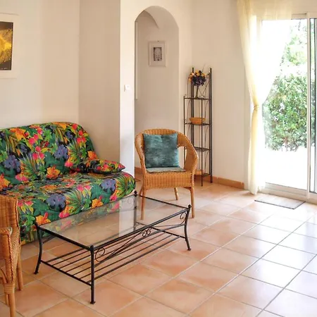 Maison De 3 A Maxime A 200 M De La Avec Jardin Clos Et Wifi Hébergement de vacances *