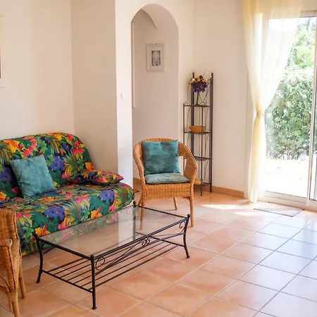 Maison Conviviale Avec Vue Sur La Montagne A Holiday home