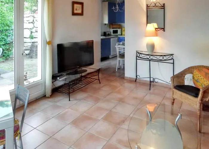 Maison Conviviale Avec Vue Sur La Montagne A * Сент-Максім